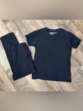 STEALTH by BeneFIT Black V-Neck Scrub Set